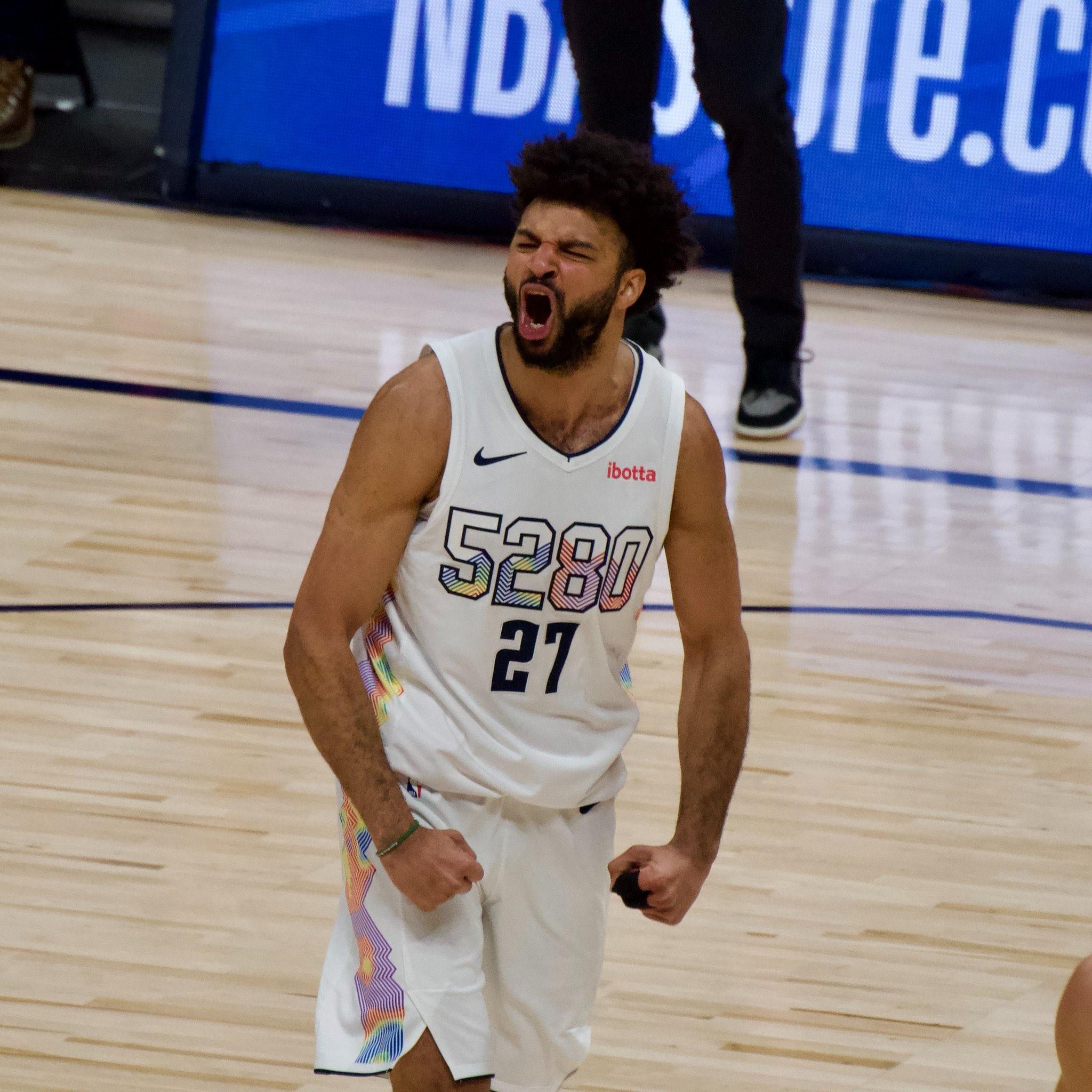 9体育穆雷重要时刻战术调整，独行侠带队取胜！赛场气氛高涨的简单介绍